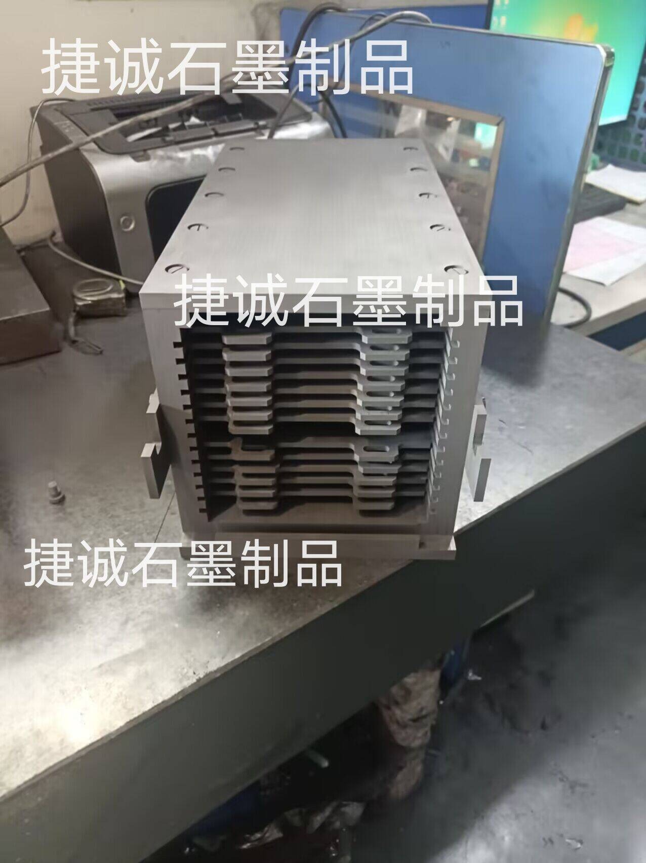 粉末冶金爐，粉末冶金爐石墨件，真空燒結(jié)爐，精密石墨件，粉末冶金爐石墨件加工，粉末冶金爐石墨配件，真空爐，粉末冶金爐生產(chǎn)廠(chǎng)家，粉末冶金爐石墨件加工廠(chǎng)