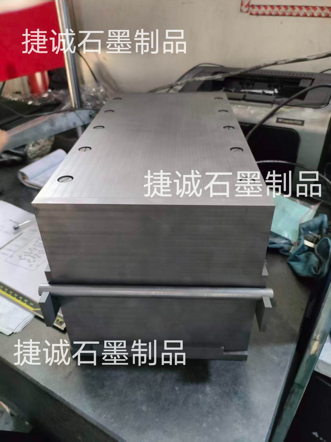 粉末冶金爐，真空爐，真空爐石墨件，真空爐石墨配件，粉末冶金爐石墨件，石墨發(fā)熱元件，粉末冶金爐石墨件加工，真空粉末冶金爐，粉末冶金爐加工，粉末冶金爐石墨件生產(chǎn)廠家